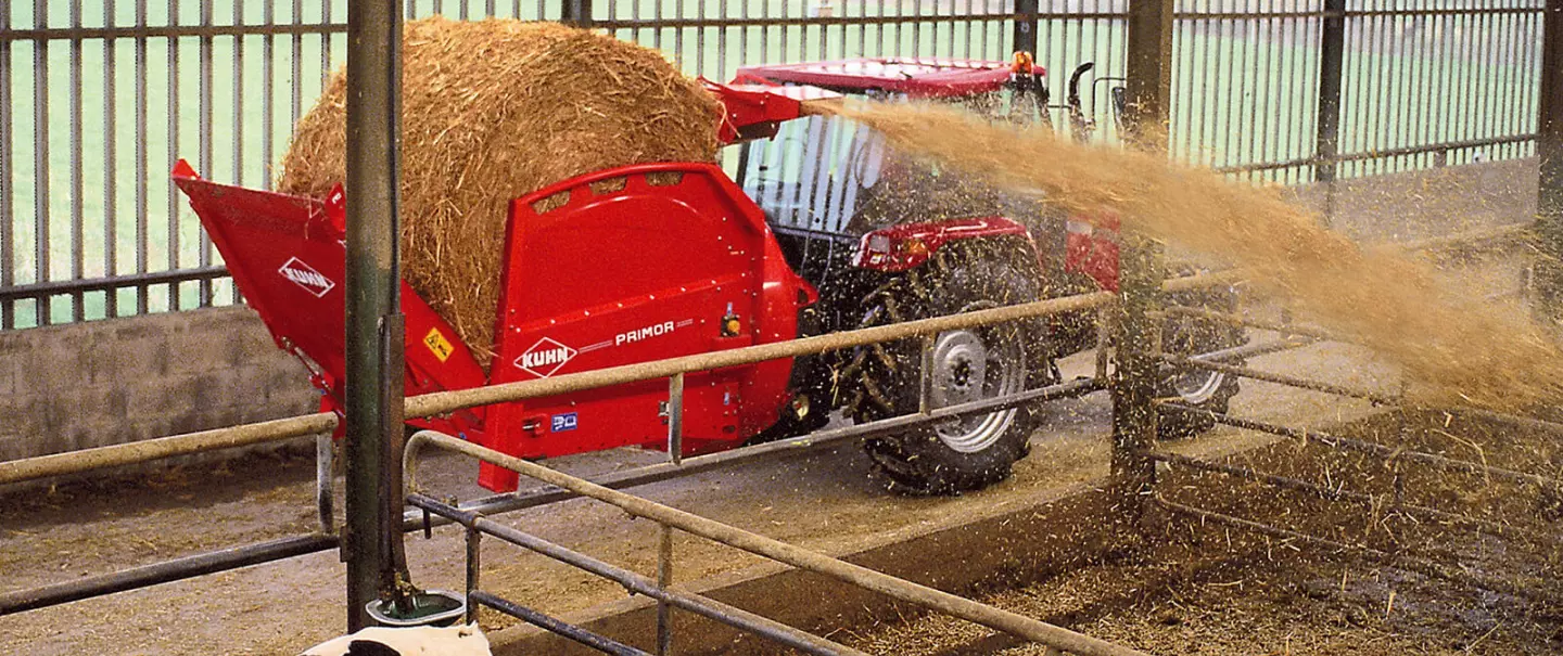 KUHN PRIMOR 2060 H en acción