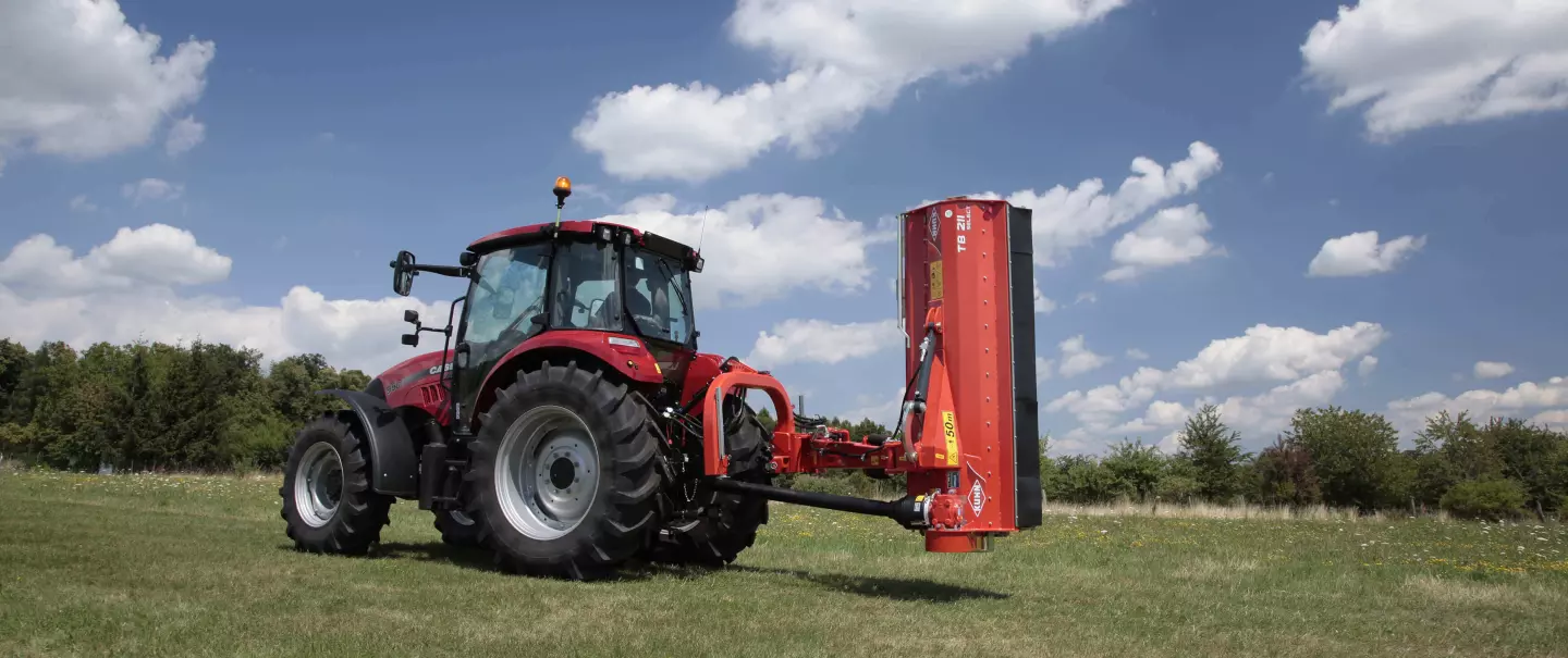 TB 211 SELECT versnipperaar tijdens het vervoer op het veld