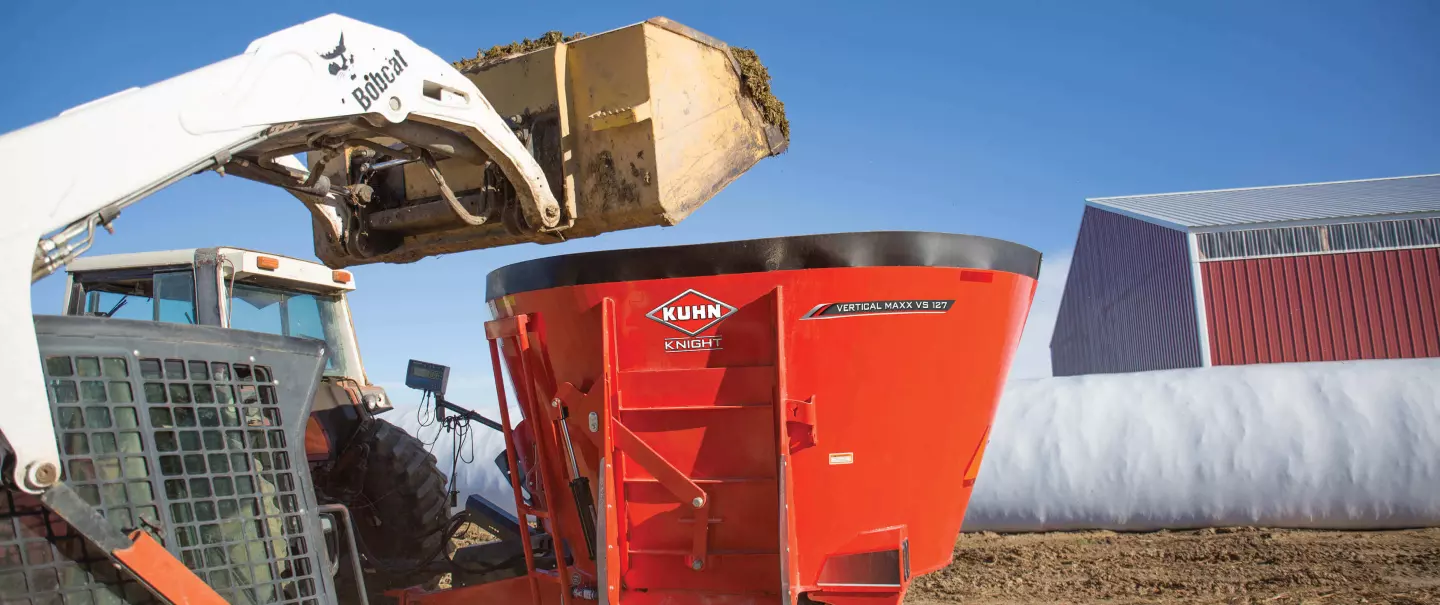 Vista de las mezcladoras de sinfín único de la serie VSL 100 de KUHN