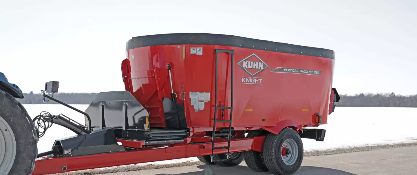 VT 280 vertical mixer in action