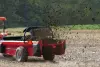 KUHN EasySpread 1219 box spreader in action