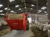 KUHN PRIMOR 2060 H in straw-blowing mode