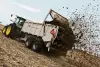 KUHN PSC 161 ProSpread apron box spreader in action