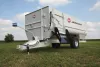 KUHN RC 200 Series Reel Commercial Mixer in action